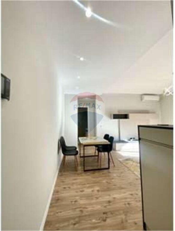 APARTAMENT 1+1 ME QIRA TE KOMPLEKSI DELIJORGJI!