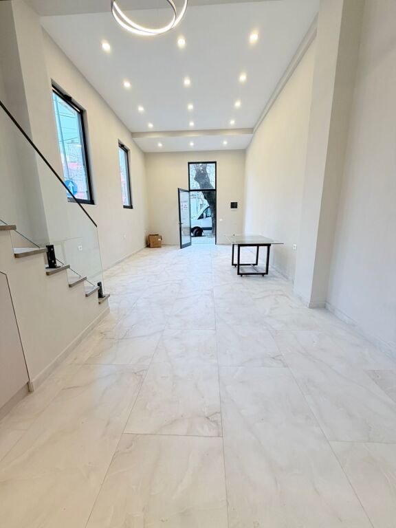 BUSINESS PREMISES FOR RENT (DUPLEX) PRANVERA, DURRES