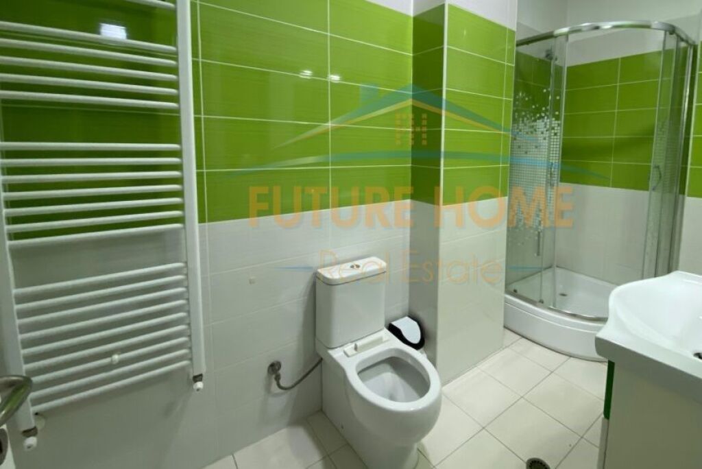 Qira, Apartament 2+1+2, Liqeni i Thate