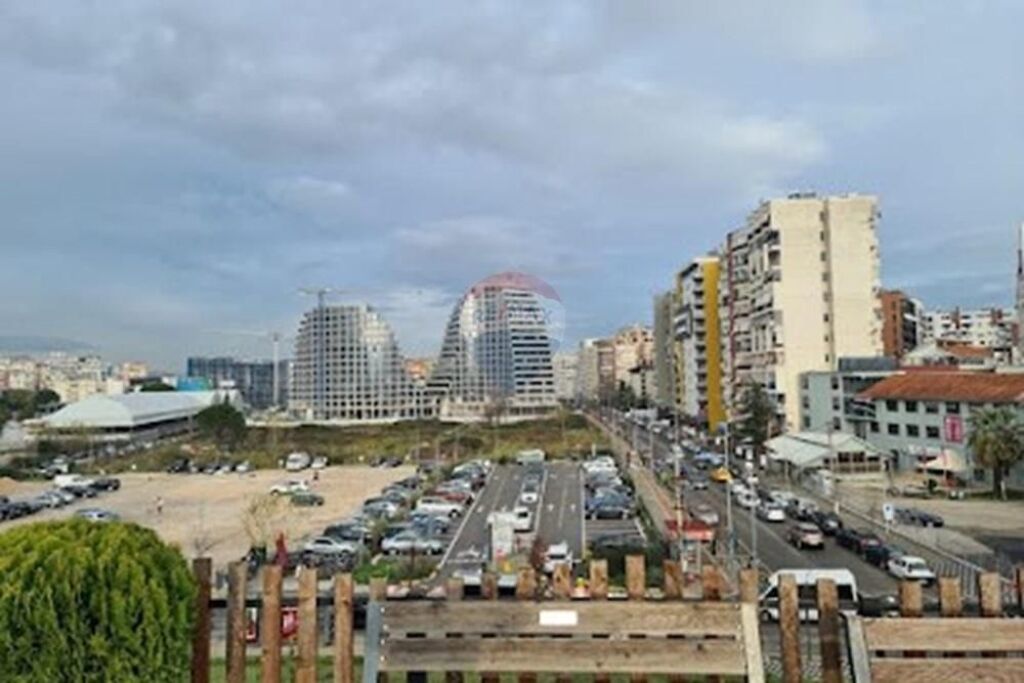ZYRE PER QIRA ME 4 AMBIENTE PUNE TE RR.KOSOVAREVE