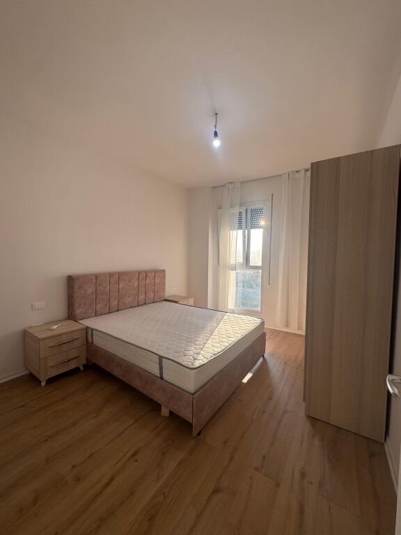 🏠Apartament 2+1+2 me qira 📍Don Bosko, Trio Towers Residence  🏢Kati i 2, pallat me ashensor 🏷️Çmimi: 60.000 Leke/Muaj