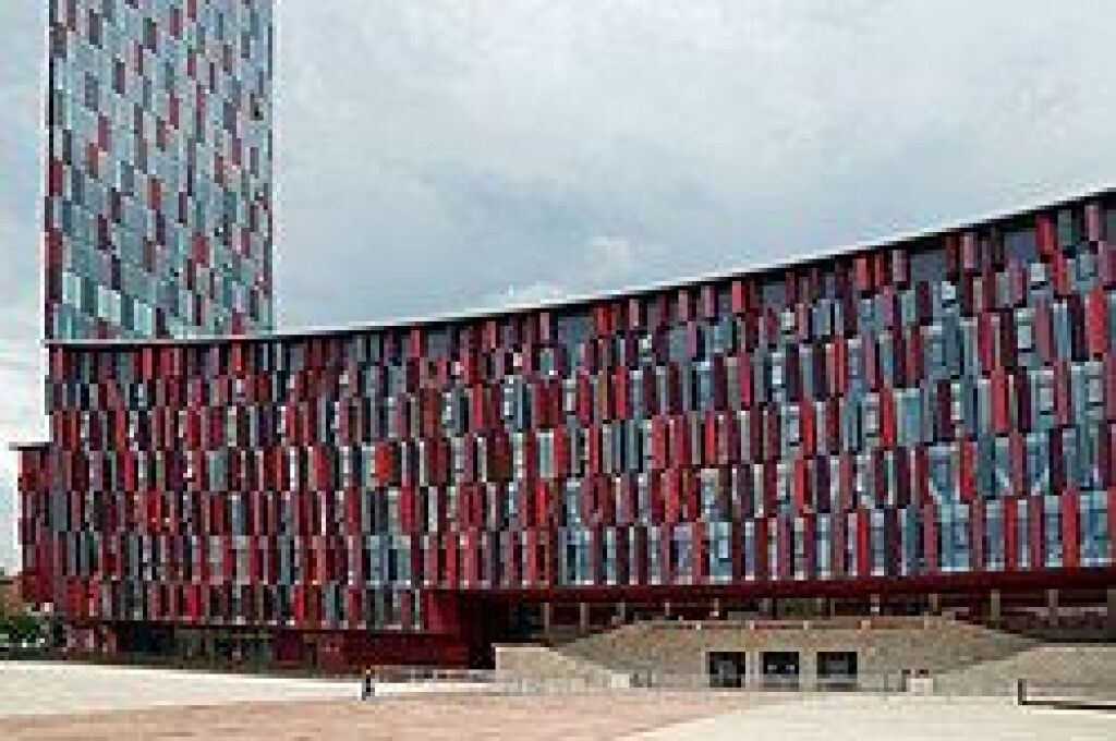 Jepet me qira apartament për biznes tek stadiumi Air Albania