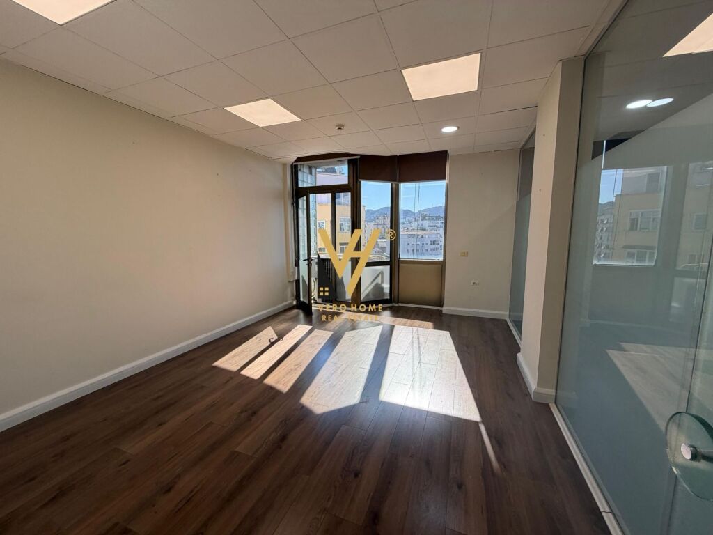 JEPET AMBIENT BIZNESI 100 M2 ME QERA TE SHESHI WILLSON 1.800 EURO