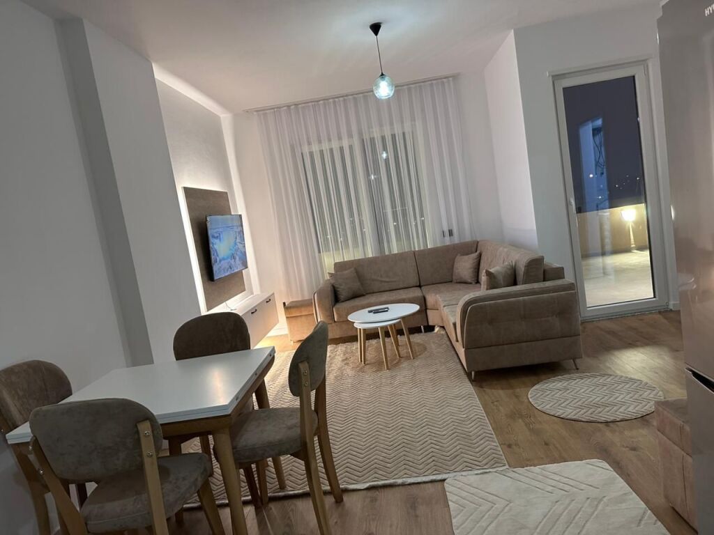 APARTAMENT ME QERA 1+1 PASKUQAN 45.000 LEKE FH-57695