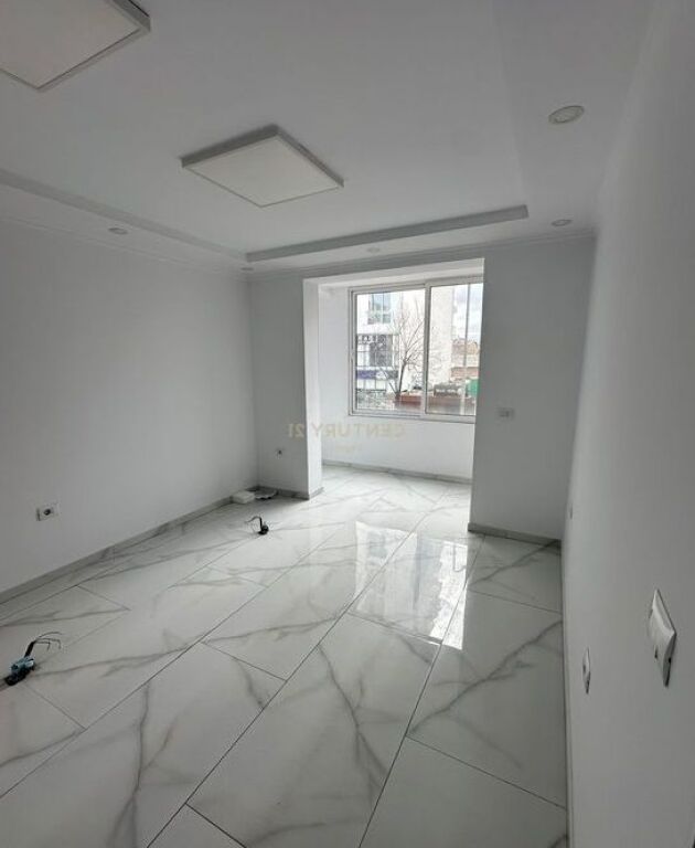 Jepet me qera 1+1 apartament tek rruga e Dibres