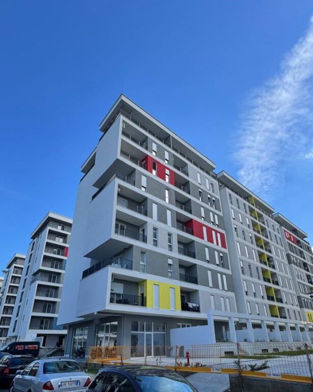 APARTAMENT 2+1+2TUALETE NE SHITJE NE UNIVERS CITY PRANE QENDRES TREGTARE QTU , TIRANE