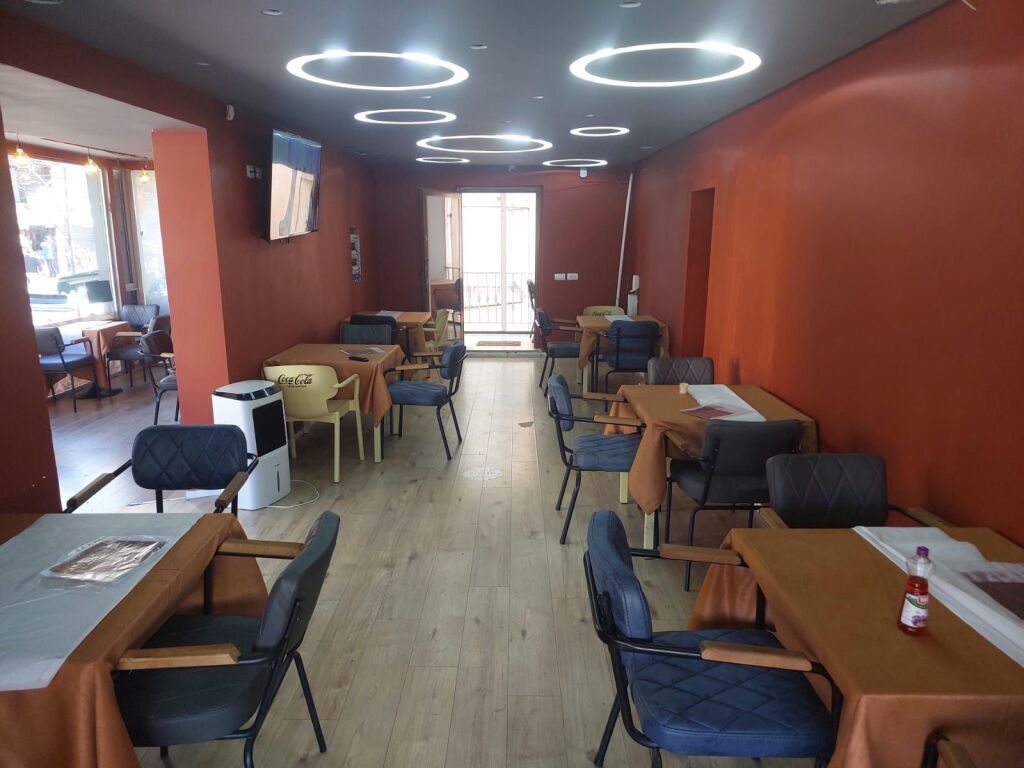 🏢 LOCALE IN AFFITTO – 📍VIA “5 MAJI”