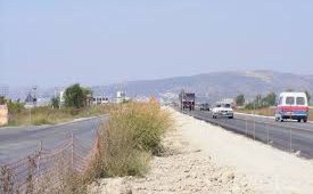 Land for sale on the Fier-Lushnje highway