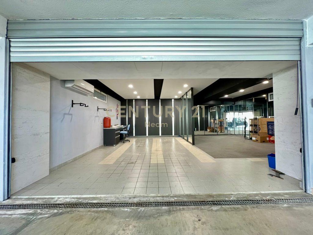 FOR RENT SUPER APARTMENT 2+1+2 WITH 2 PARKING SPOTS NEAR THE BOTANICAL GARDEN MOSQUE