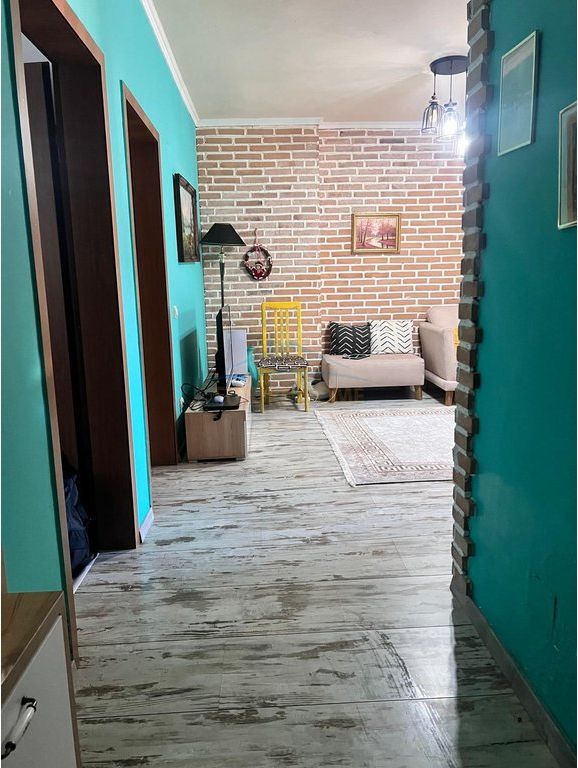 Rent, 2+1 Apartment, Commune of Paris, Tirana