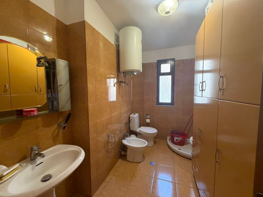 For sale, Apartment 3+1+2, Durrës Street, Tirana, 220000 €