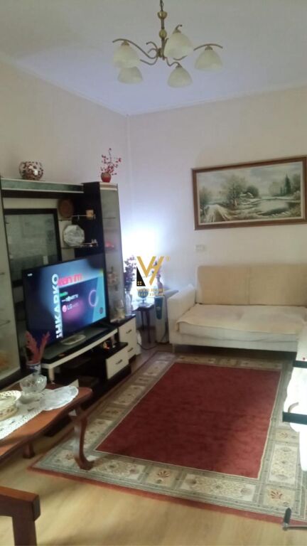 JEPET APARTAMENT 1+1+BLK ME QIRA TE QYTET STUDENTI 450 EURO