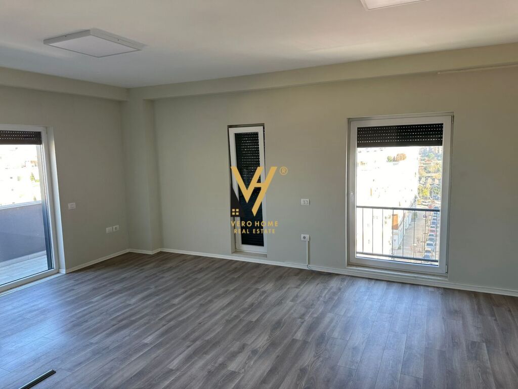 UFFICIO 107 M2 IN AFFITTO A JORDAN MISJA 750 EURO