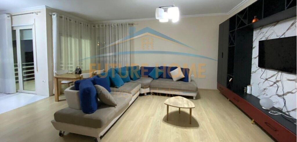 Qira, Apartament 2+1+2, Liqeni i Thate