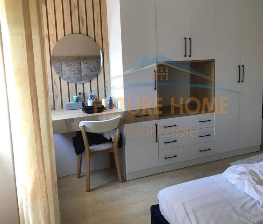 Qira, Apartament 2+1+2, Liqeni i Thate