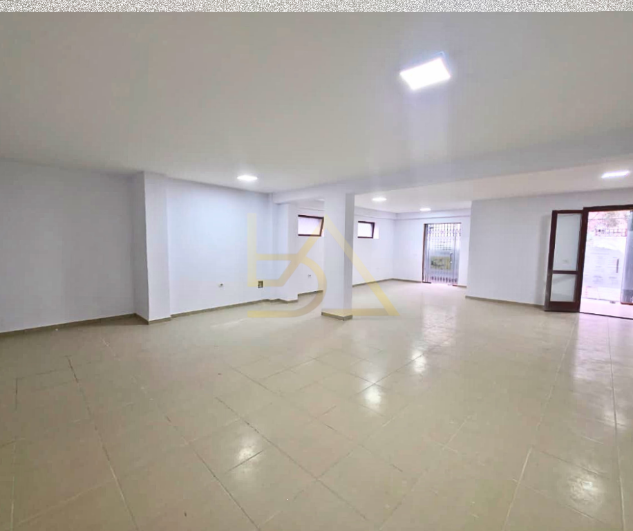 Business premises for rent – Tirana, near the Botanical Garden