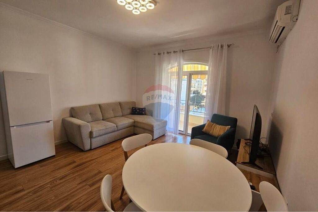Apartment 1+1 for rent at Barrikadave Street!