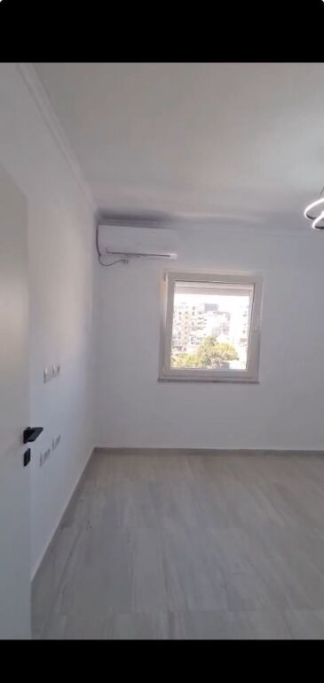 ZYRE ME QERA 74 M2 QENDER 68.000 LEKE - View 2