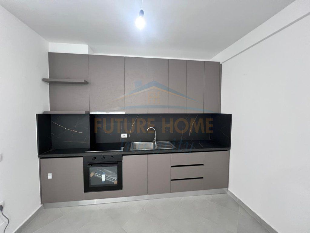 Rent, Apartment 2+1, Dibrës Street, Tirana.