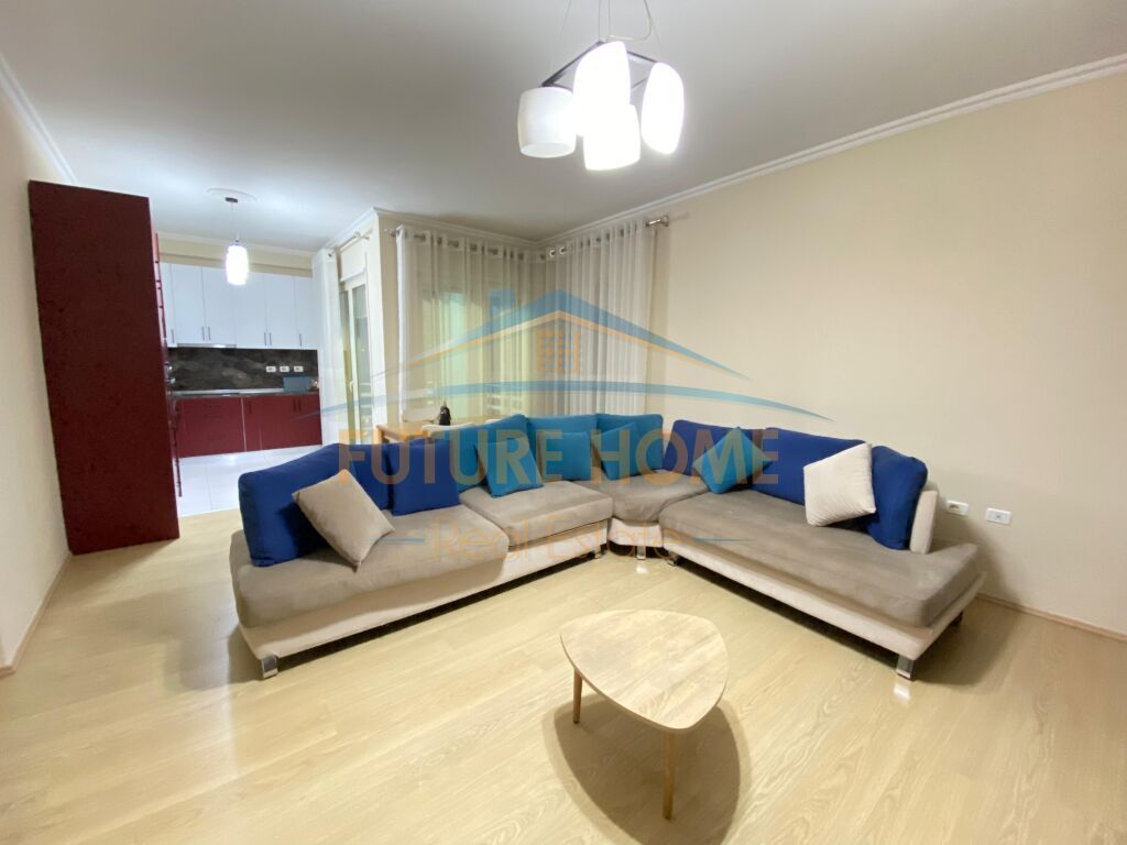 Qira, Apartament 2+1+2, Liqeni i Thate