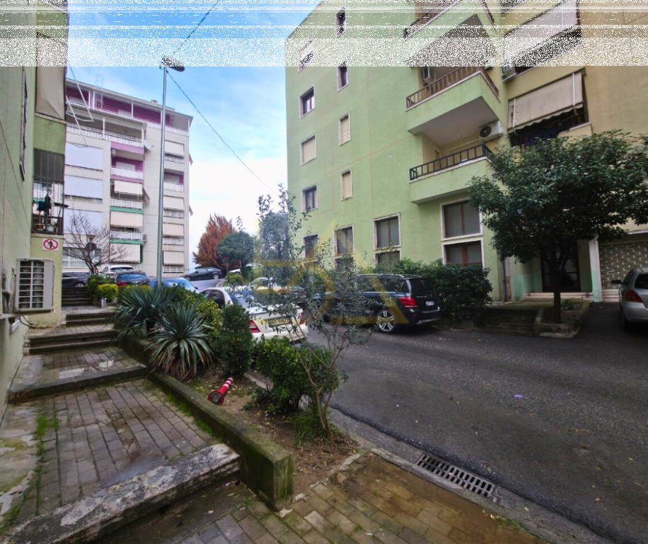 Business premises for rent – Tirana, near the Botanical Garden