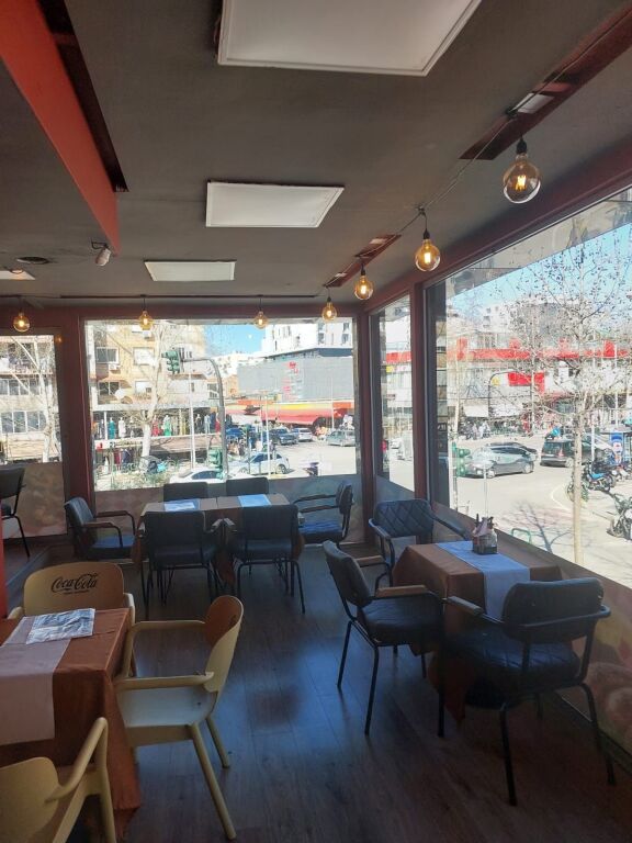 🏢 LOCALE IN AFFITTO – 📍VIA “5 MAJI”