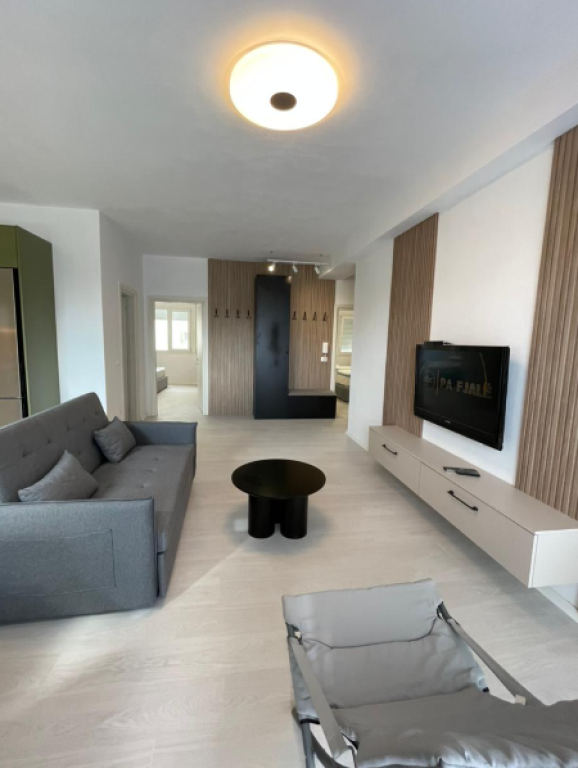 🏢 IN AFFITTO – APPARTAMENTO 2+1 AL River Residence