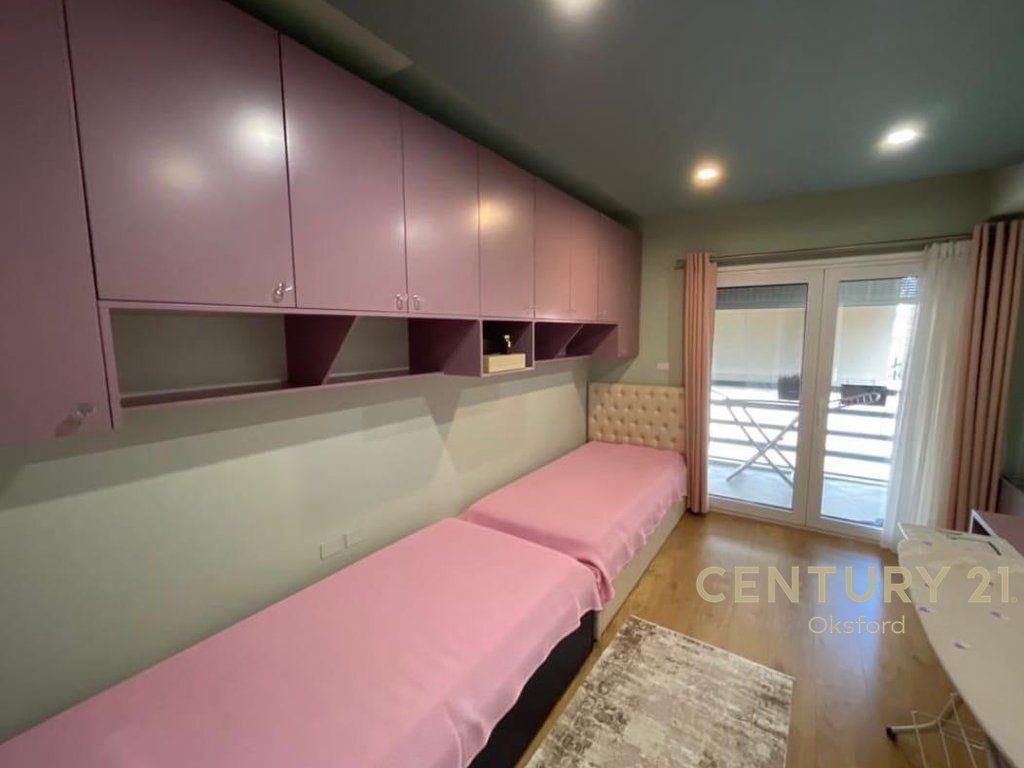 FOR RENT 2+1 APARTMENT WITH PARKING SPACE NEAR THE NEW BAZAAR