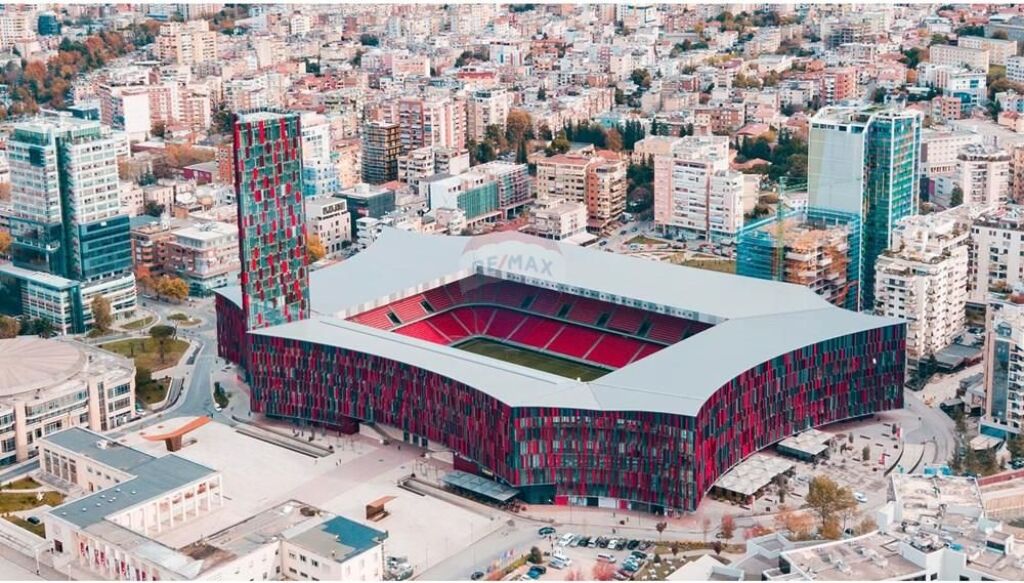 Shitet 2+1 + Parkim te Stadiumi Air Albania!
