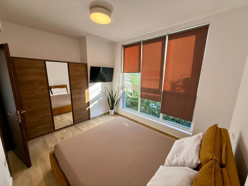 📣 QERA SUPER VILE 📍 Prane Liqenit Te Farkes ✨  🏡 Vile 2-Kateshe 💶 Cmimi 2.500 Euro