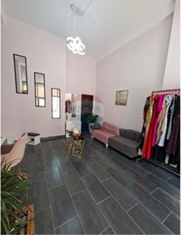 Dyqan - Për Shitje - Bulevardi Kashar, Tiranë(ID: 530571005-75)