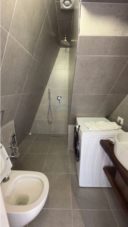 Rent, Private House  + 2 Parking Spaces, Babrru