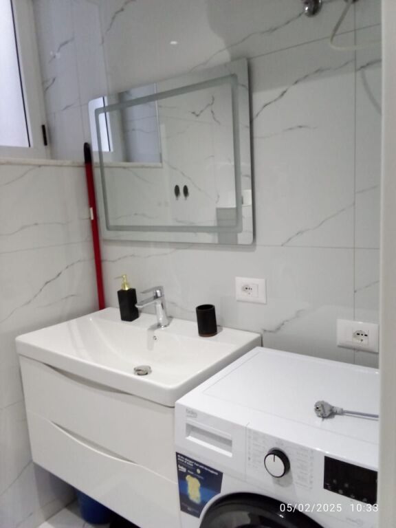 📣 QERA Apartament 2+1 📍 Prane 21-Dhjetorit ✨ 💶 Cmimi 850 Euro