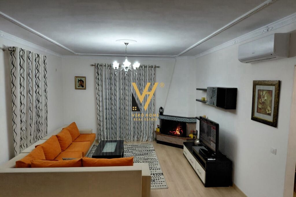AFFITTASI INGRESSO 5+1+2+BLK A ALI DEM 1.300 EURO