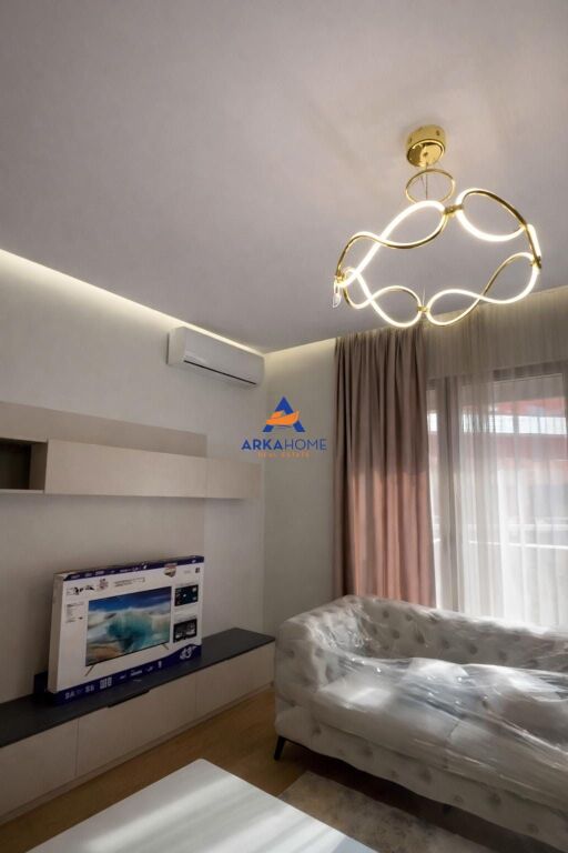 JEPET ME QERA APARTAMENT 1+1 "TEK DELIJORGJI" 800 EURO