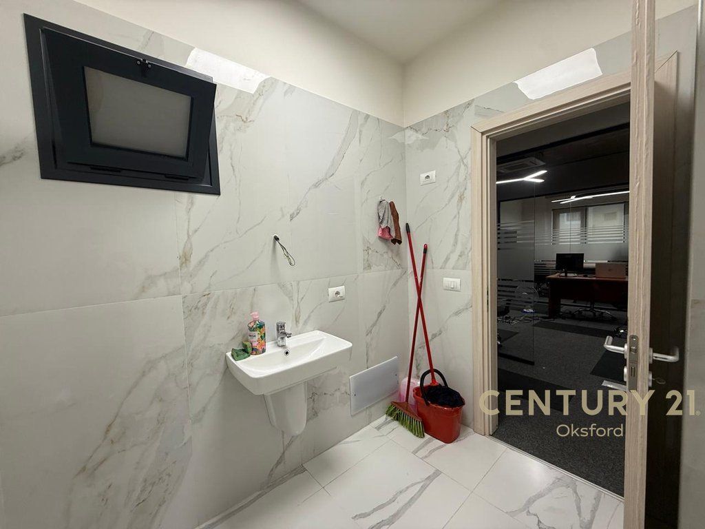 Office space for rent, at Kosovareve Street! 2,200 € /Month