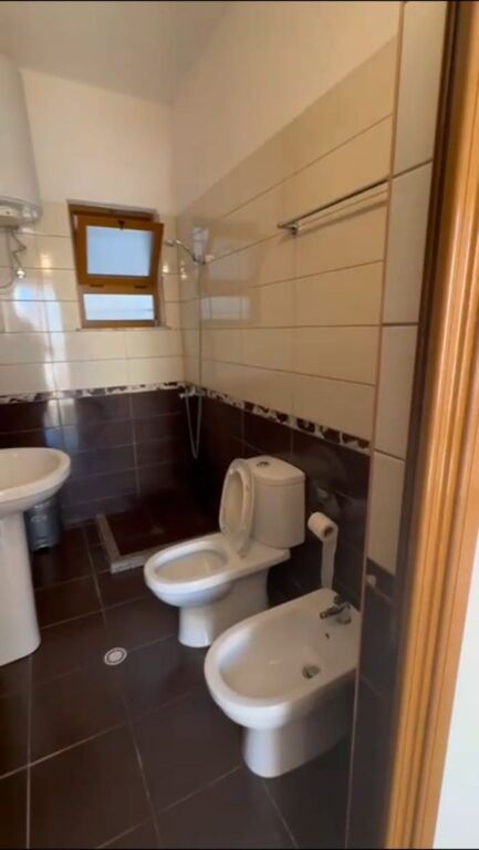 APPARTAMENTO 1+1. 30000 LEKE.VICINO AL COMPLESSO GRAND, EX MERCATO ELETTRICO