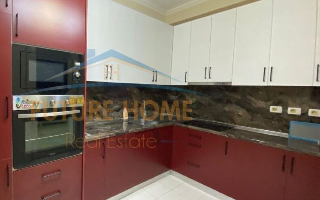 Qira, Apartament 2+1+2, Liqeni i Thate