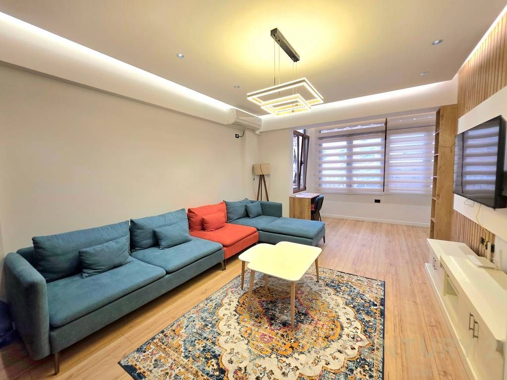 Luxury apartment 2+1+2 for rent on Kavaja Street