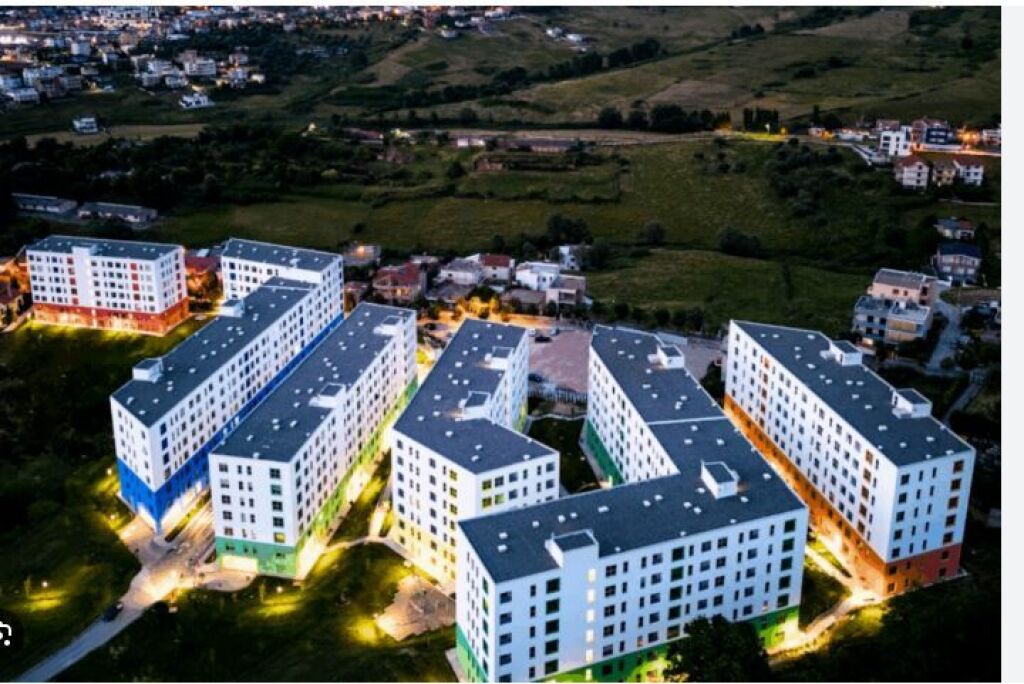 1+1 apartment for sale in Kaimi Residence, in the Ali Demi area!