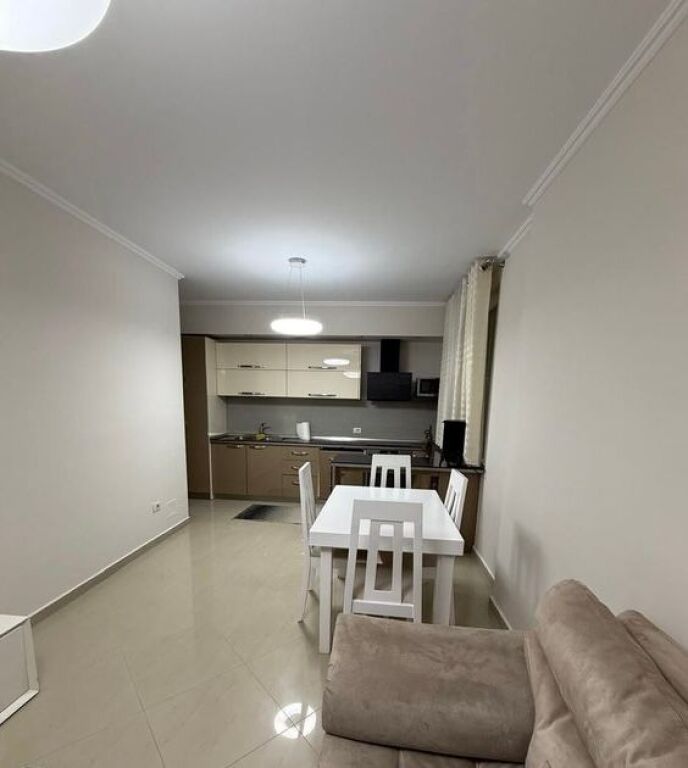 Appartamento 2+1 In Affitto nel Complesso Magnet, Tirana - 770€ | 80 m²