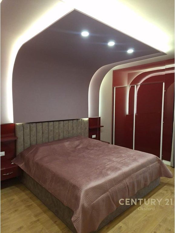 FOR RENT 2+1 APARTMENT WITH PARKING SPACE NEAR THE NEW BAZAAR
