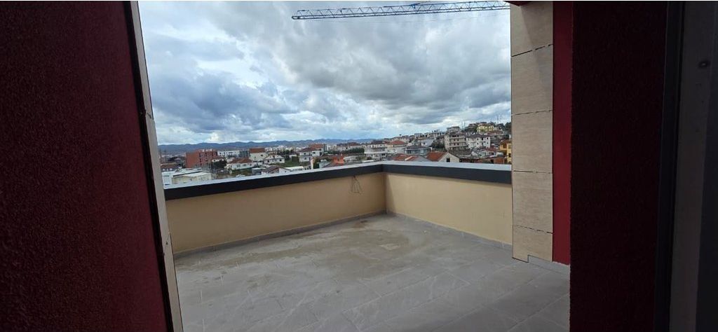 Paskuqan, Ofrojmë për qira Apartament 1+1+ Verandë, Post parkimi!