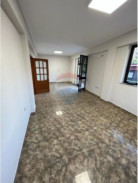 Appartamento 2+1 vuoto, Via Fadil Rada