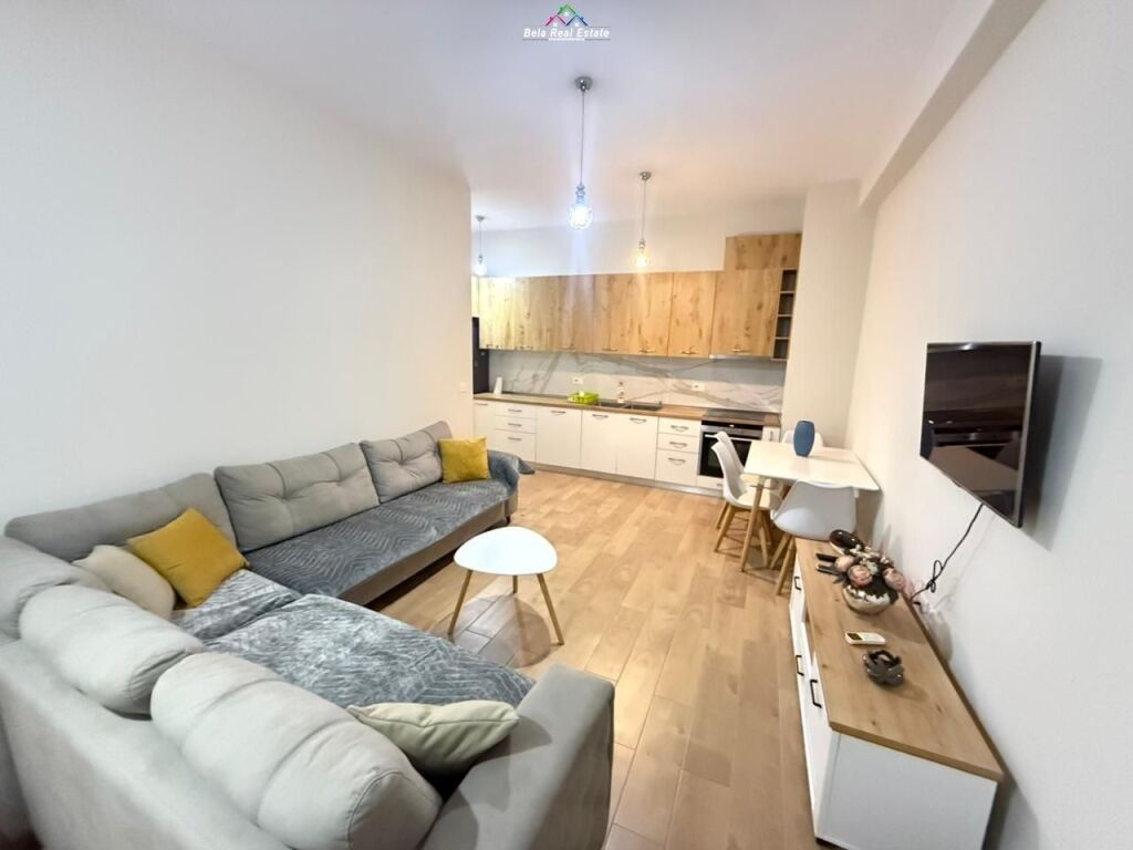 Apartament me qera 1+1+post parkimi prane Shkolles se Kuqe (ID B2101115) Tirane