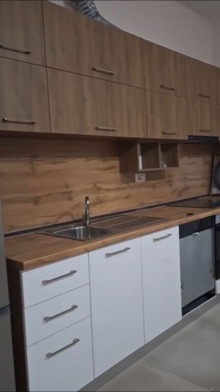 Apartament me qera 1+1+ballkon