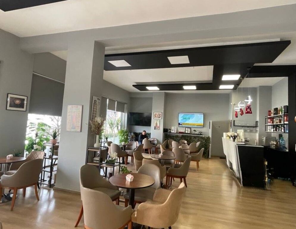 UNITÀ COMMERCIALE IN VENDITA VICINO AL GIARDINO BOTANICO!