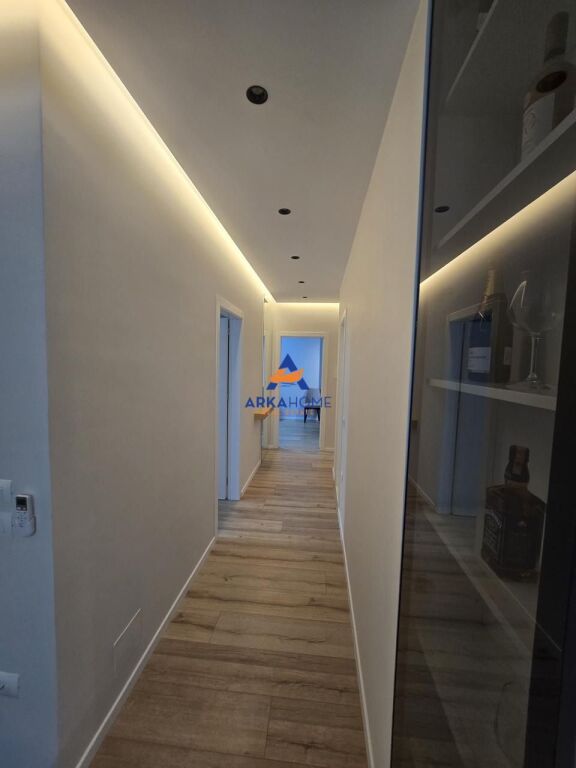 VENDESI APPARTAMENTO 2+1+BALCONE "COMPLESSO GREEN HARMONY, XHANFIZE KEKO" 270.000 EURO