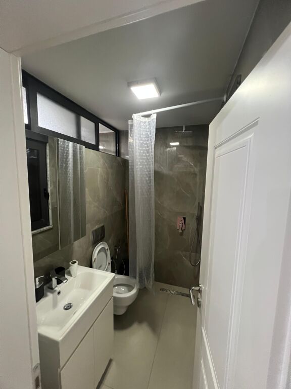 📍 Appartamento 2+1+2 in Affitto – Centro Tirana