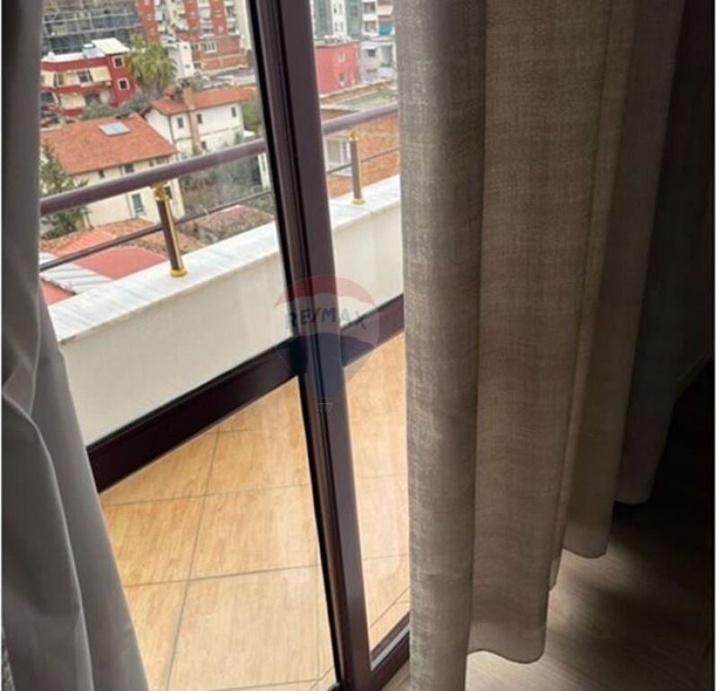 Appartamento 3+1+2 in Affitto, Mine Peza